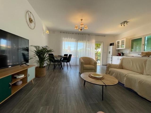 2 Pieces En Rdjardin Avec 2 Grands Terrasses Daire Antibes Dış mekan fotoğraf